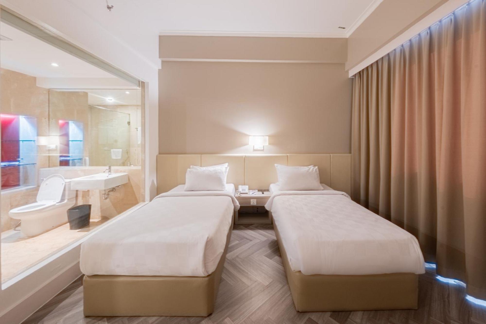 Superior Twin Room with Free Aquaboom Tickets for 2 pax